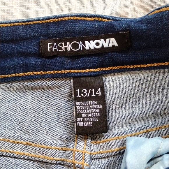 Pre-distressed Blue Fashion Nova High Stretch Jeans - Picture 4 of 4